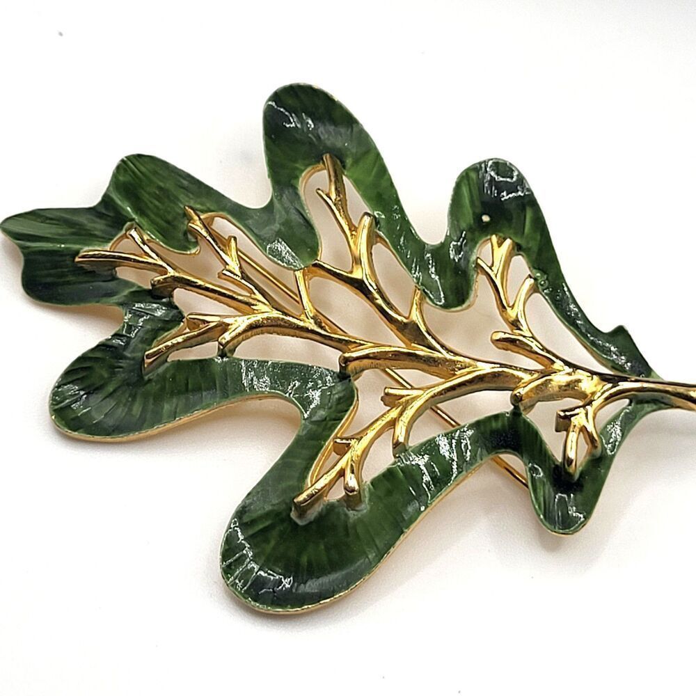 Vntg 60s Sarah Cov “Enchanted Forest” Gold-Plated Oak Leaf Brooch Enamel 3.5in